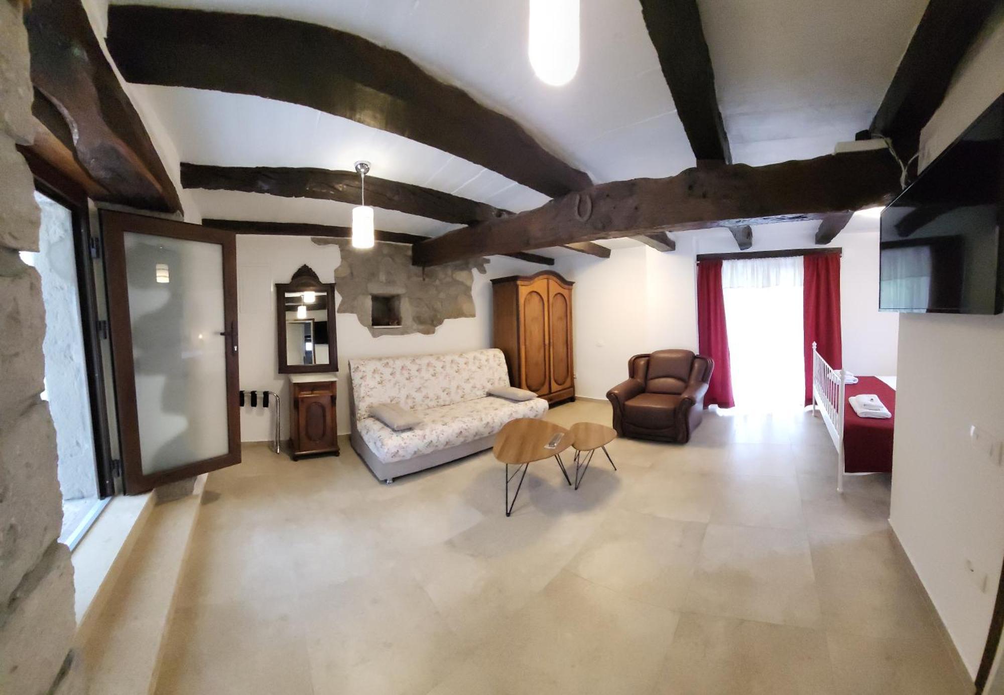 Apartman Studio Baladur Roč Zewnętrze zdjęcie